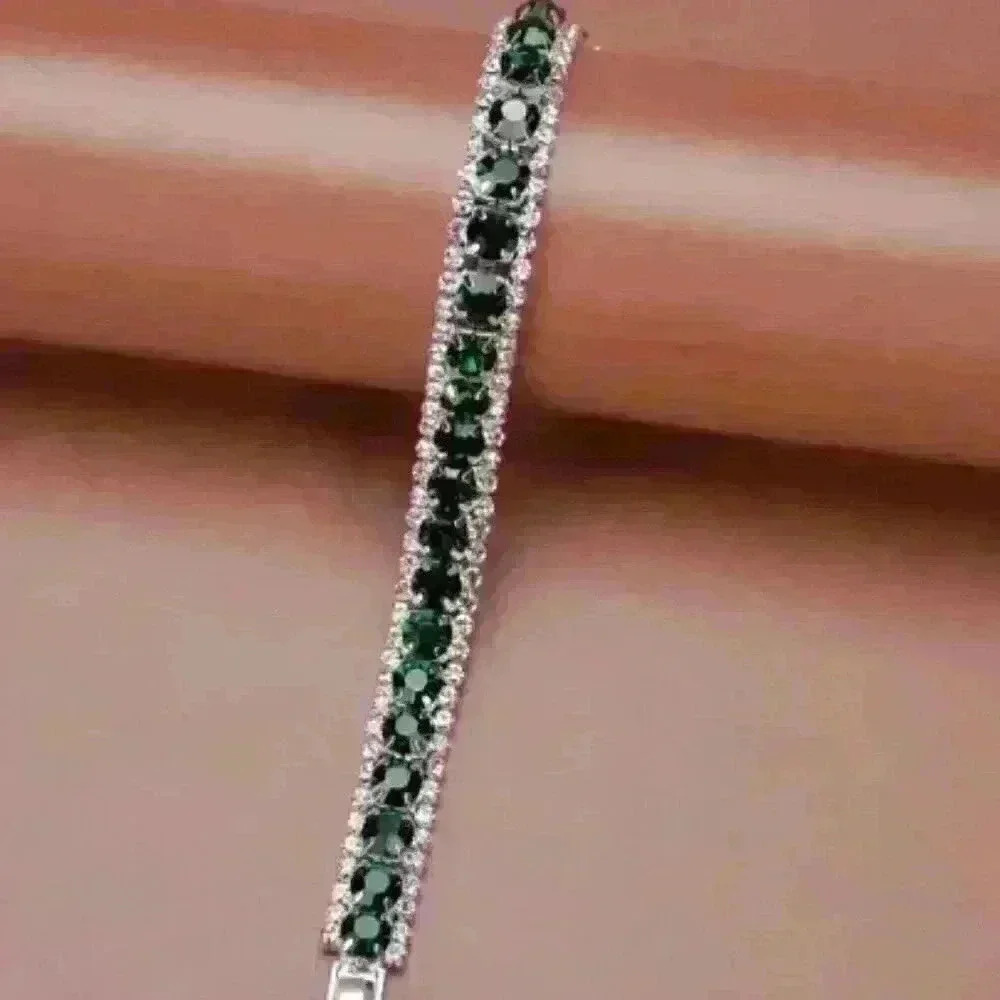 New Emerald Green, Gemstone Bracelet, Sparkling, Elegant, Silver Setting